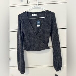 NWT Hollister String Wrapped Sweater